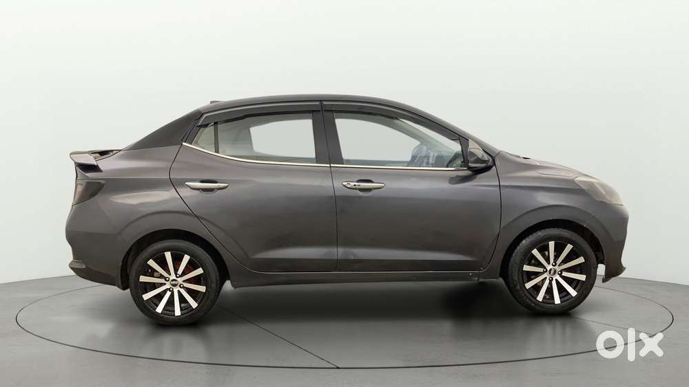 Hyundai Aura 1.2 Sx Cng, 2023, Cng & Hybrids