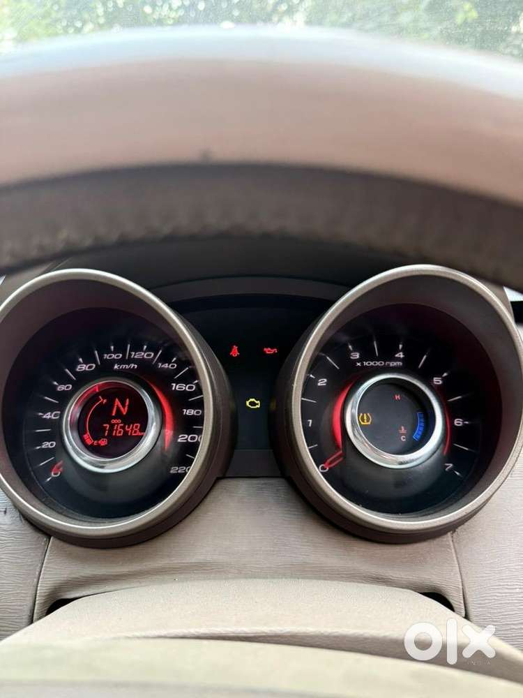 Mahindra Xuv500 2015 Diesel 71000 Km Driven