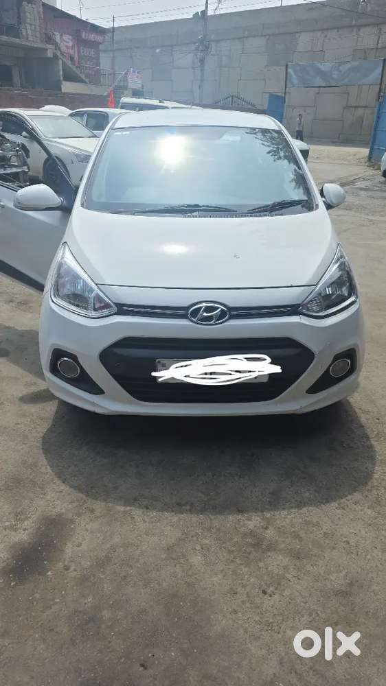 Hyundai Xcent Petrol Automatic 2015