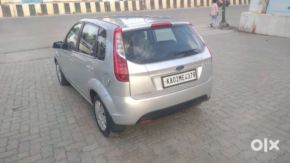 Ford Figo Petrol Titanium 2010