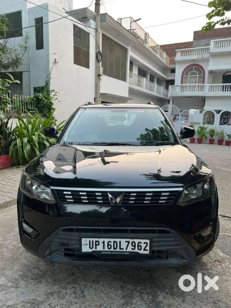 Mahindra Xuv300 (o) Sunroof Diesel 2022