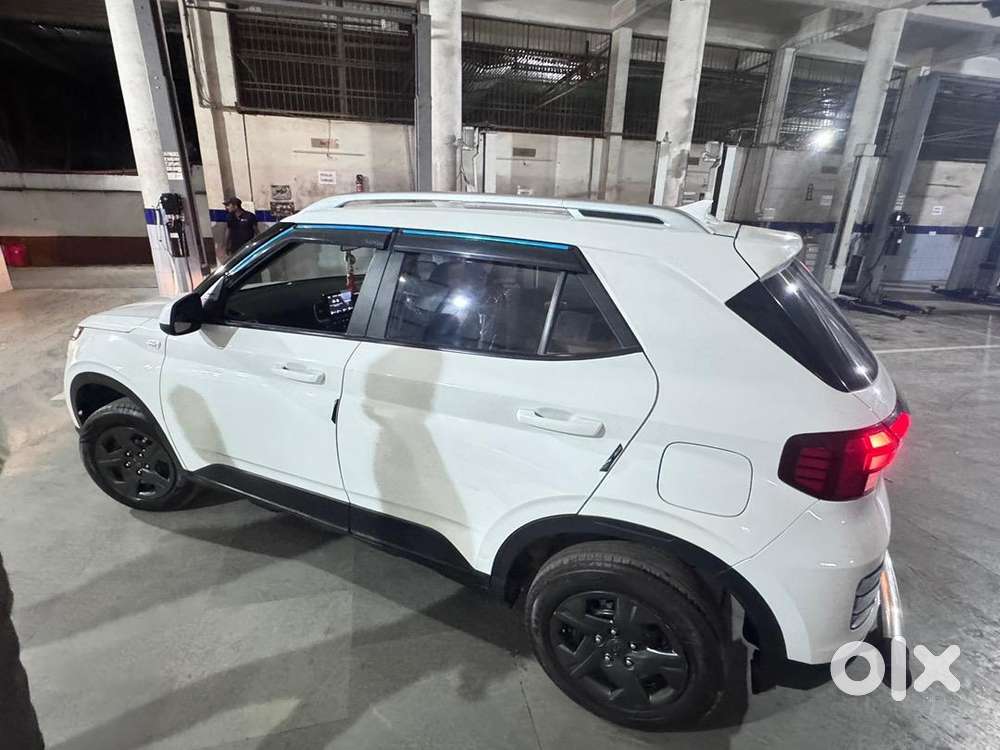 Hyundai Venue 2024 Petrol Good Condition