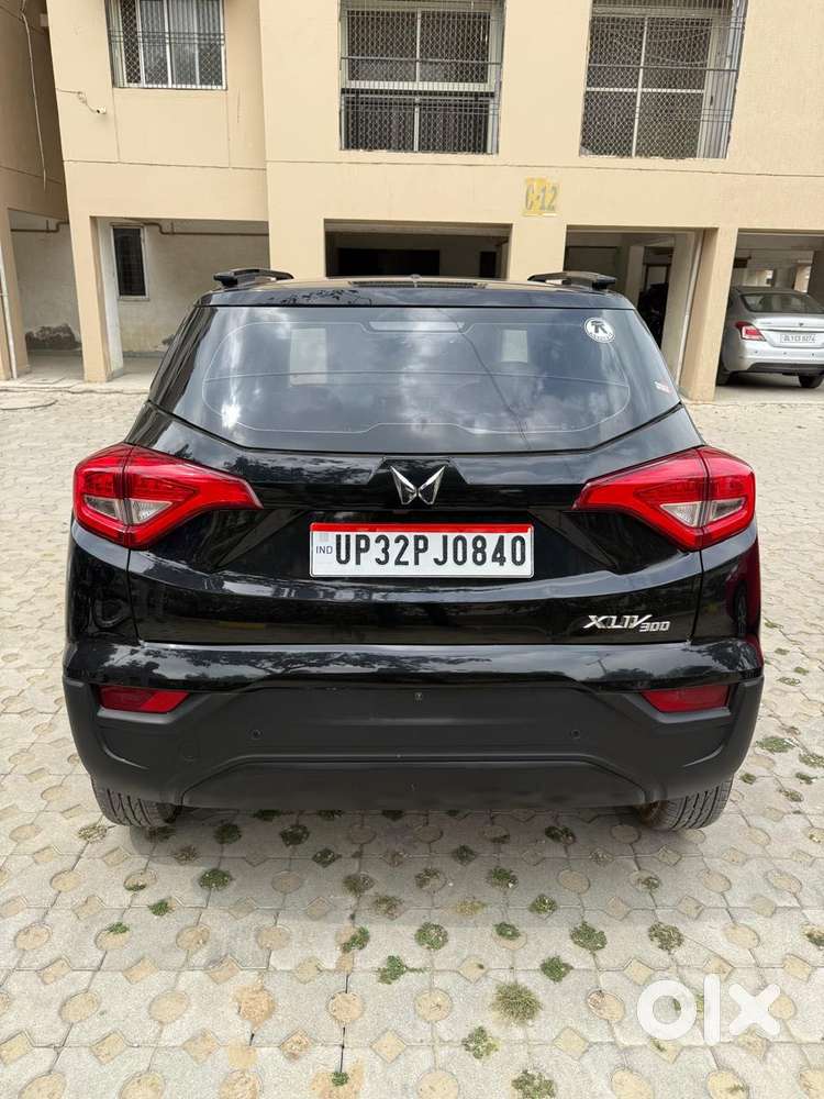 Mahindra Xuv300 W4, 2024, Petrol