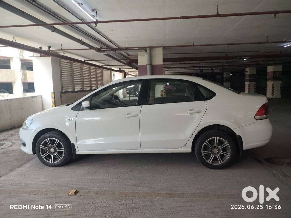 Volkswagen Vento 1.2 Tsi Highline At, 2015, Petrol
