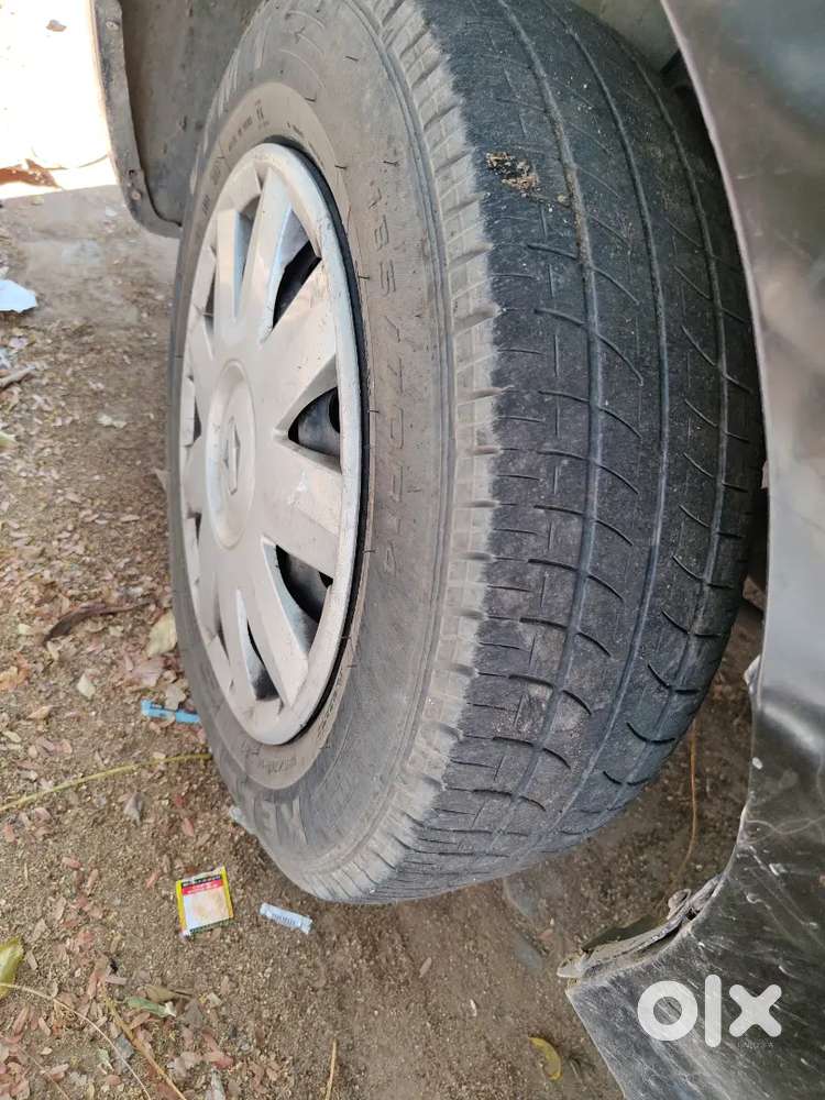 Mahindra Logon Petrol Vehicle