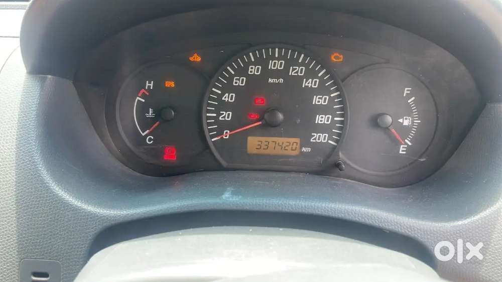Maruti Suzuki Swift Dzire 2012