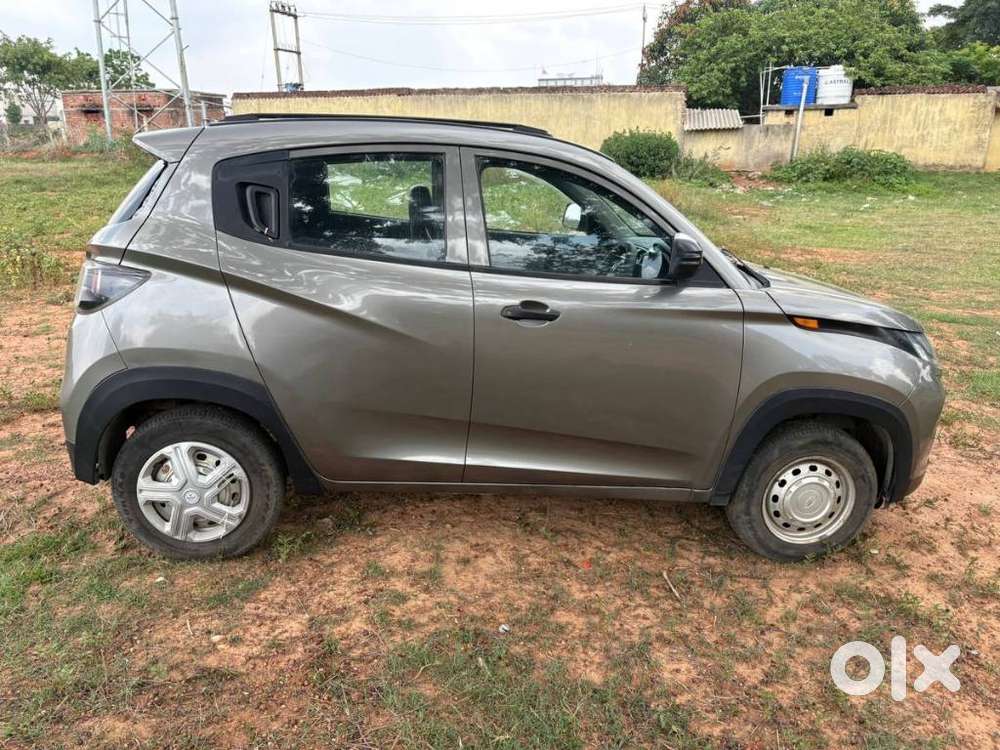 Mahindra Kuv 100, 2018, Petrol