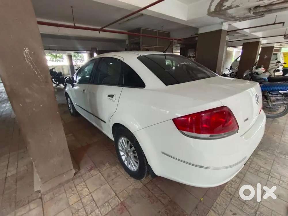 Fiat Linea 2010 Diesel 95000 Km Driven
