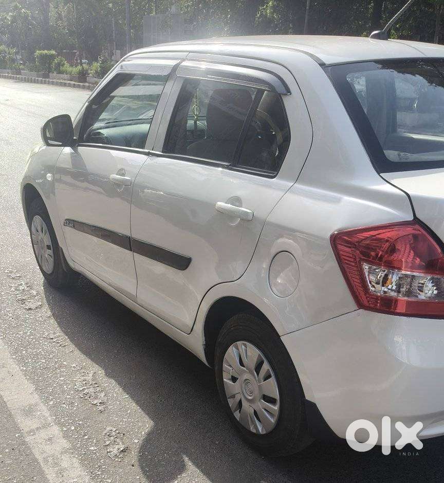 Maruti Suzuki Dzire 1.2 Lxi, 2017, Cng & Hybrids