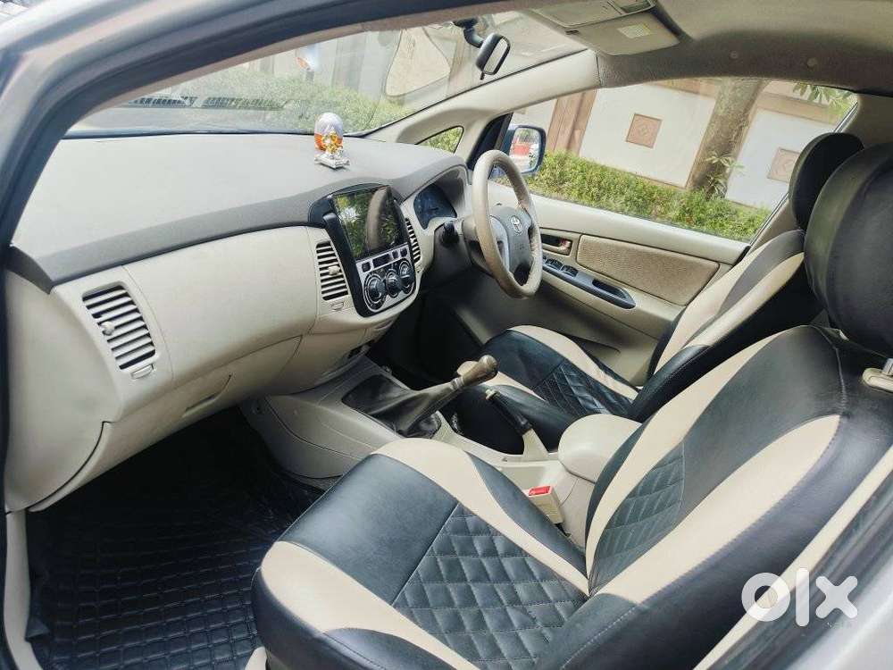 Toyota Innova 2.5 G (diesel) 8 Seater, 2013, Diesel
