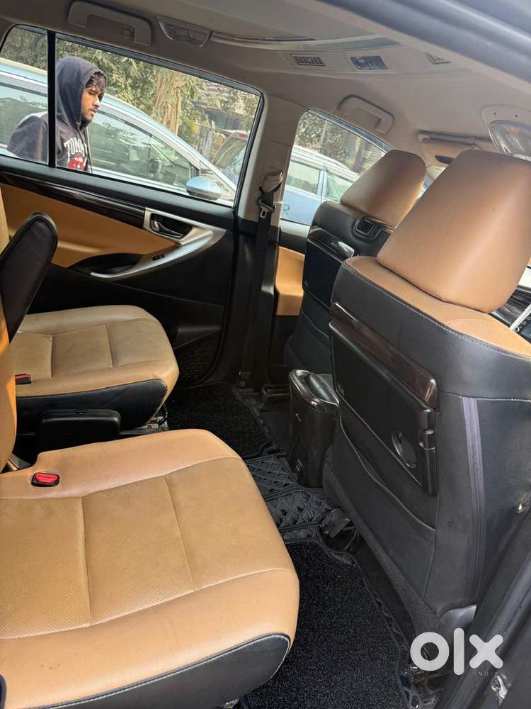 Toyota Innova Crysta 2022