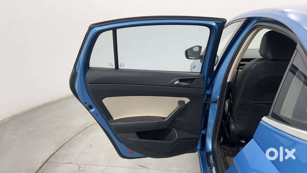 Skoda Slavia Style 1.0l Tsi Mt, 2022, Petrol