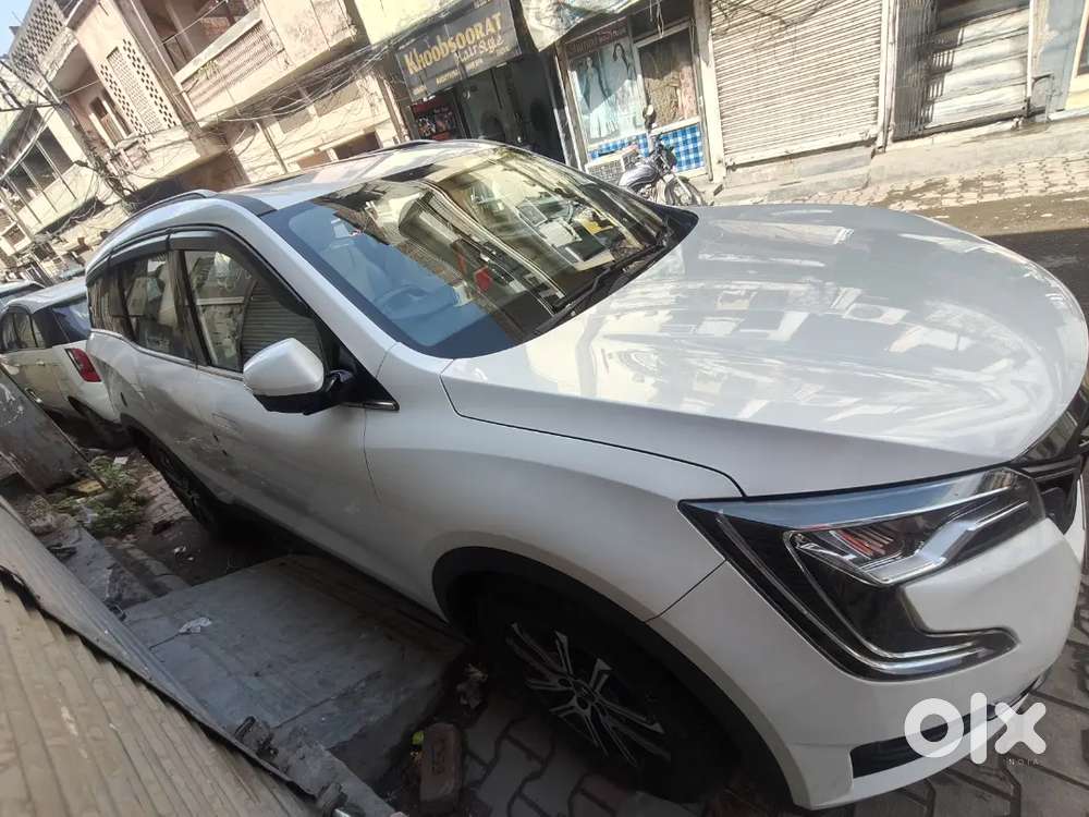 Mahindra Xuv700 Ax7 2021