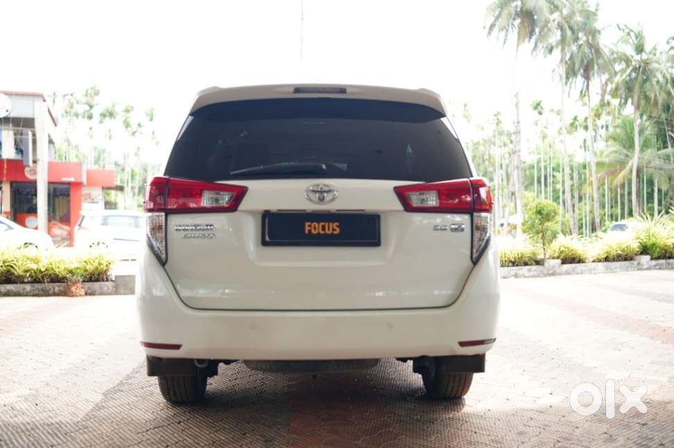Toyota Innova Crysta