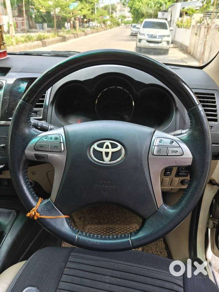 Toyota Fortuner 2.5 4x2 Mt Trd Sportivo, 2015, Diesel