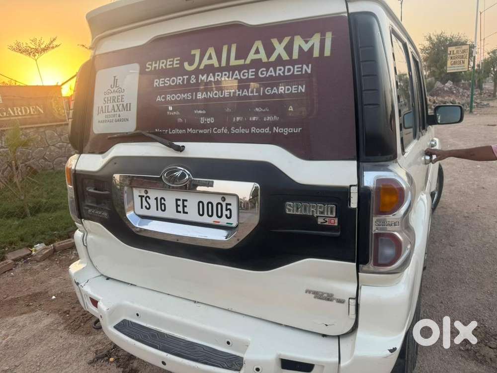 Mahindra Scorpio Classic 2015 Diesel 130000 Km Driven