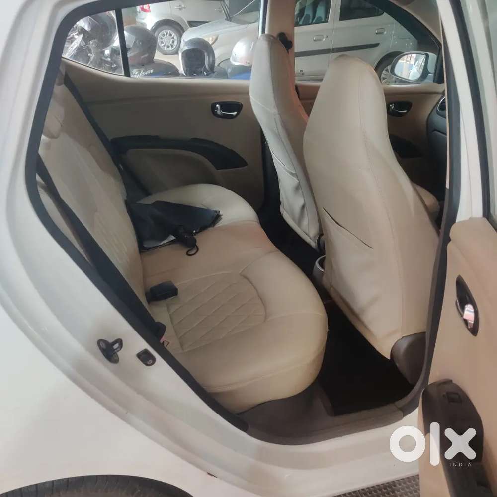 Hyundai I10 Sportz 2012 Petrol Automatic
