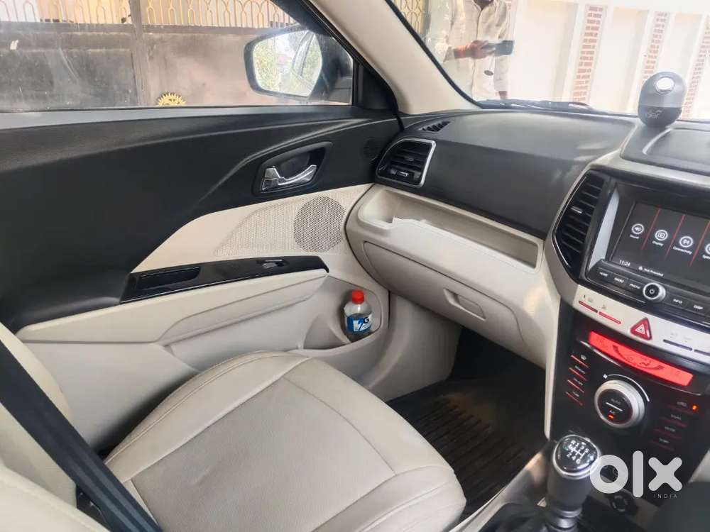 Mahindra Xuv300 2023 Petrol 12000 Km Driven