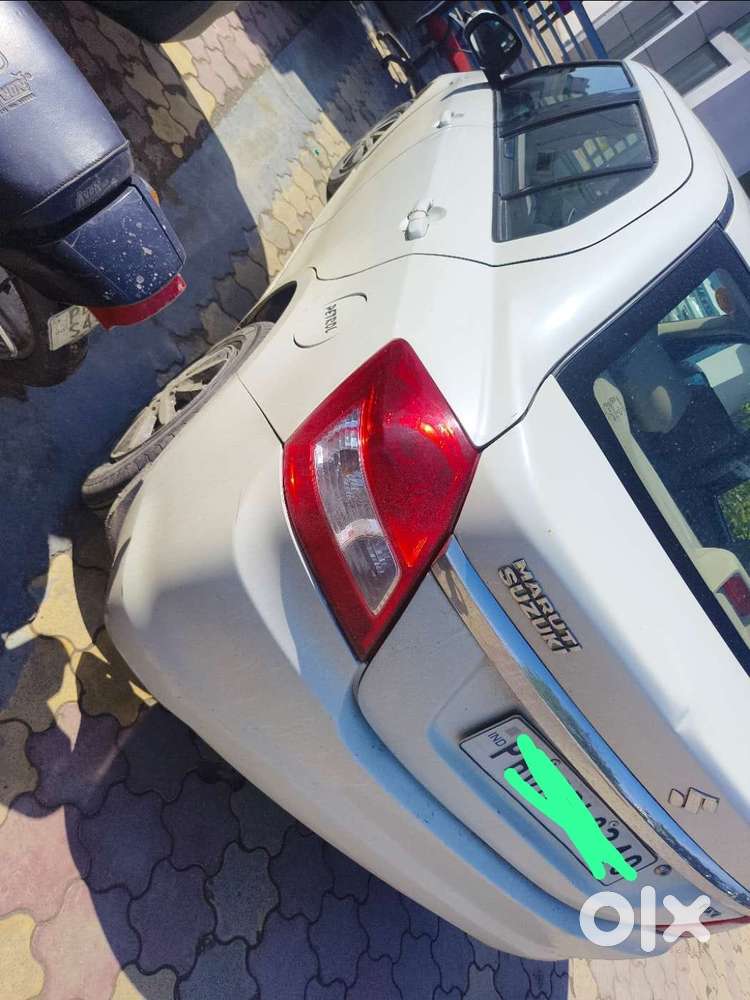 Maruti Suzuki Swift Dzire Vxi 1.2, 2016, Petrol