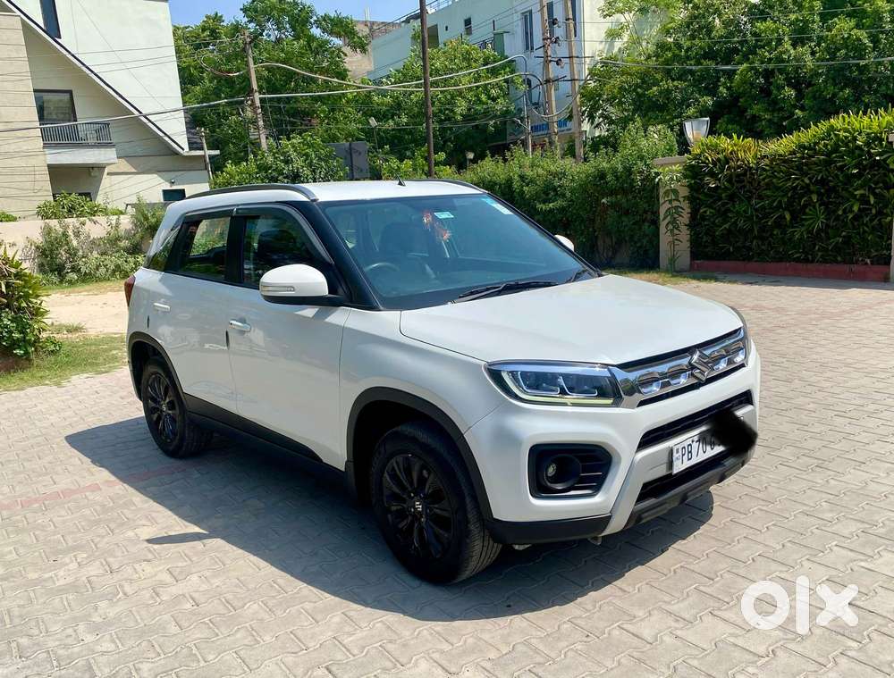 Maruti Suzuki Brezza 1.5 Zxi Smart Hybrid, 2021, Petrol