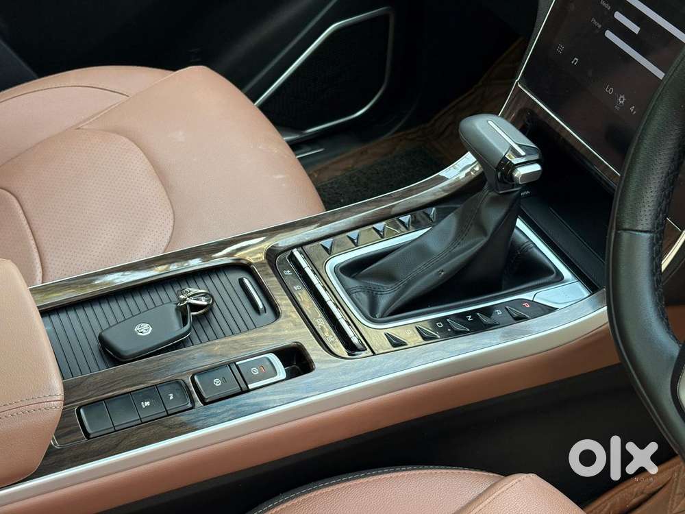 Mg Hector Plus Sharp Pro 1.5 Turbo Petrol 7 Str, 2024, Petrol