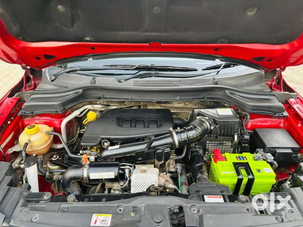 Mahindra Xuv300 W8 Option, 2023, Petrol