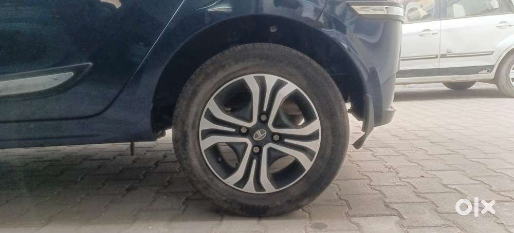 Tata Tiago 1.2 Revotron Xt, 2023, Petrol