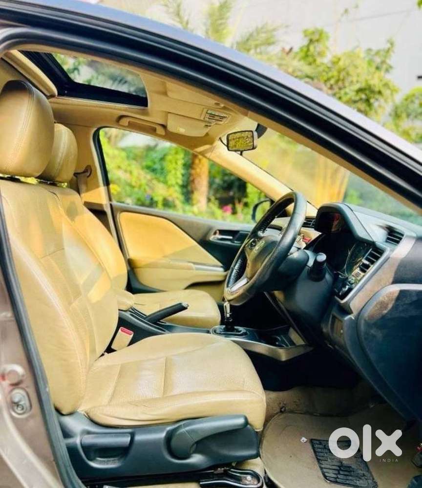 Honda City 2014 Model Sunroof