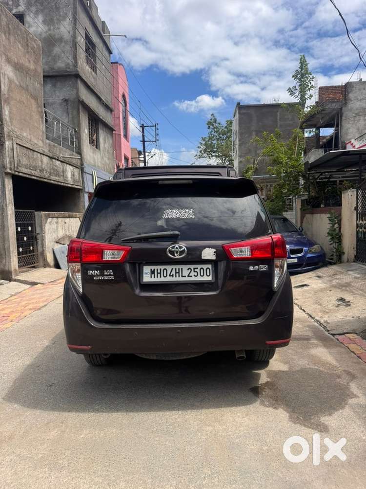 Toyota Innova Crysta 2016
