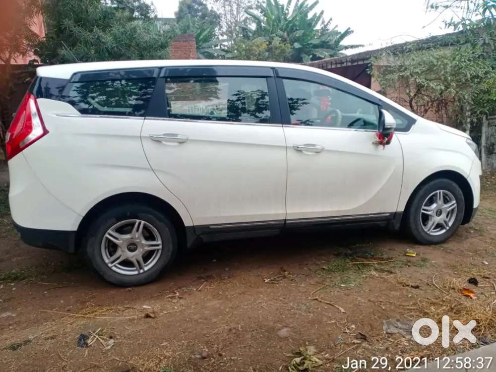 Mahindra Marazzo Diesel 2019