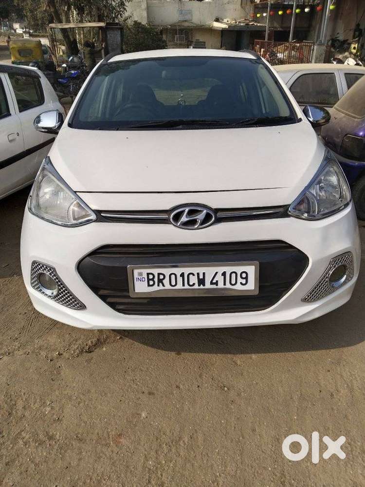 Hyundai Grand I10 Sportz, 2016, Petrol