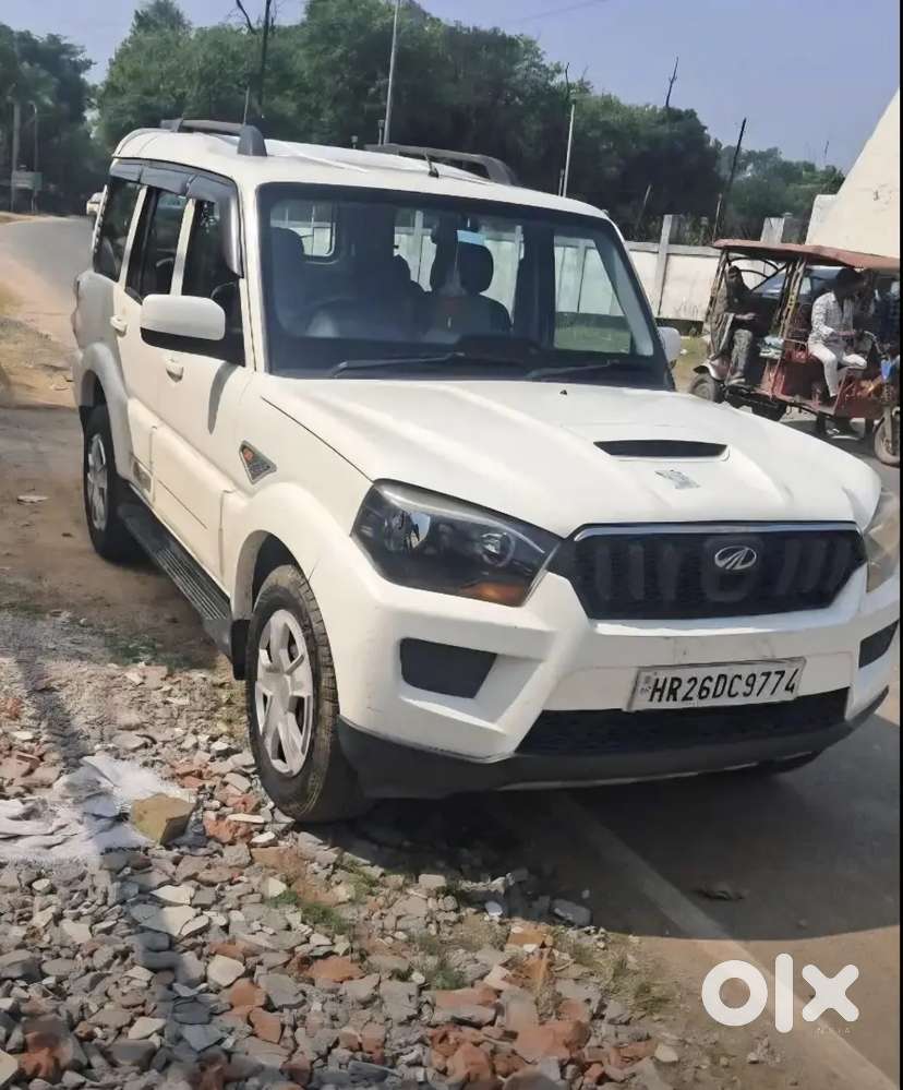 Perfect Suv 1owner 2017 Mahindra Scorpio S6+ Diesel (company Serviced)