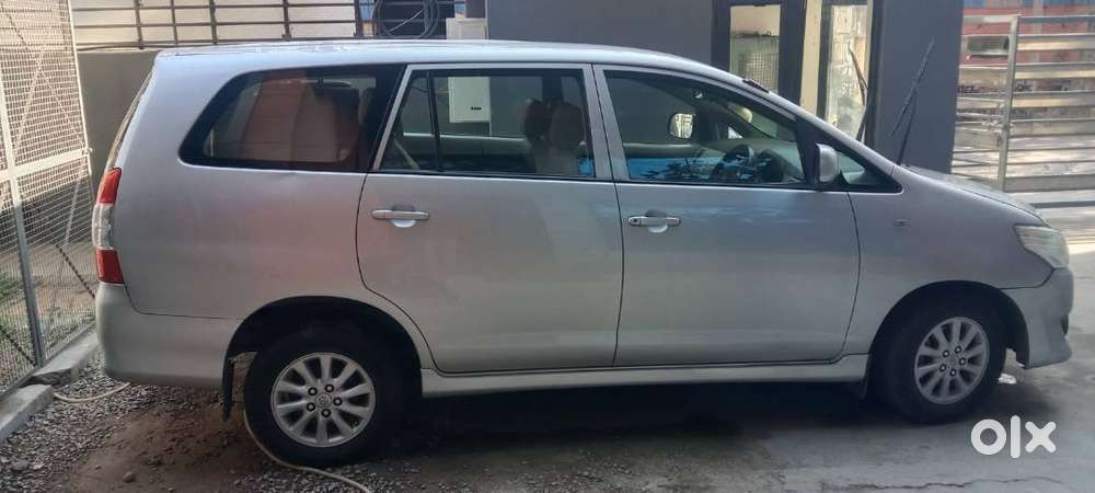 Innova Car Gx 7 Str