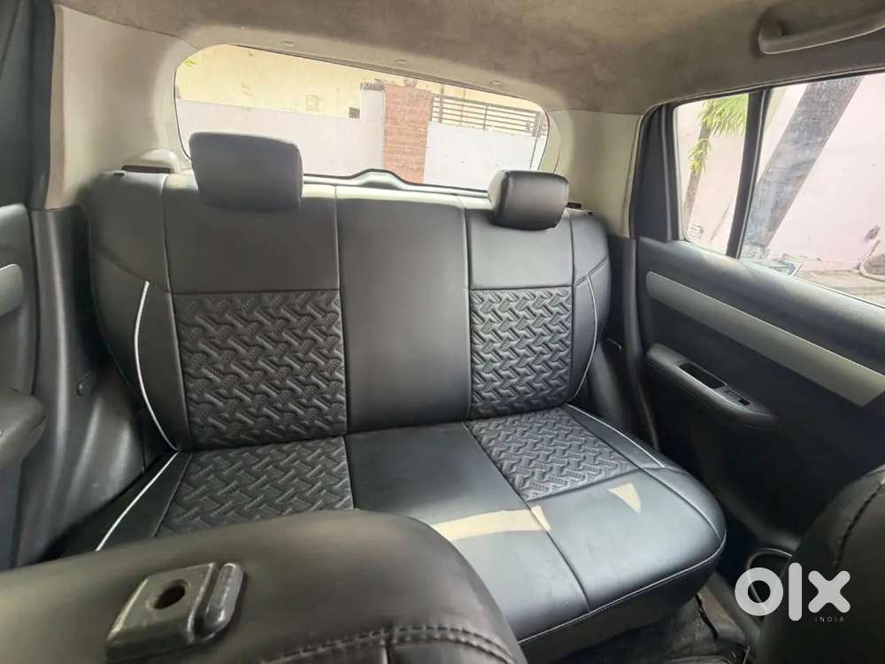 Maruti Suzuki Swift 2010 Petrol Manual