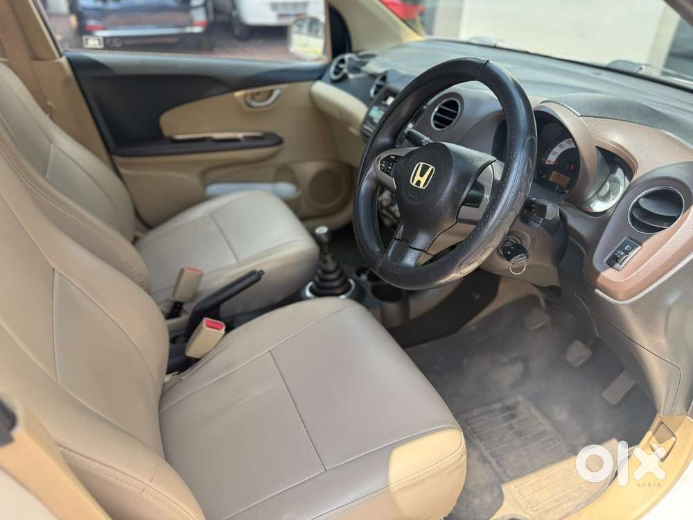 Honda Brio 2011-2013 V Mt, 2012, Petrol