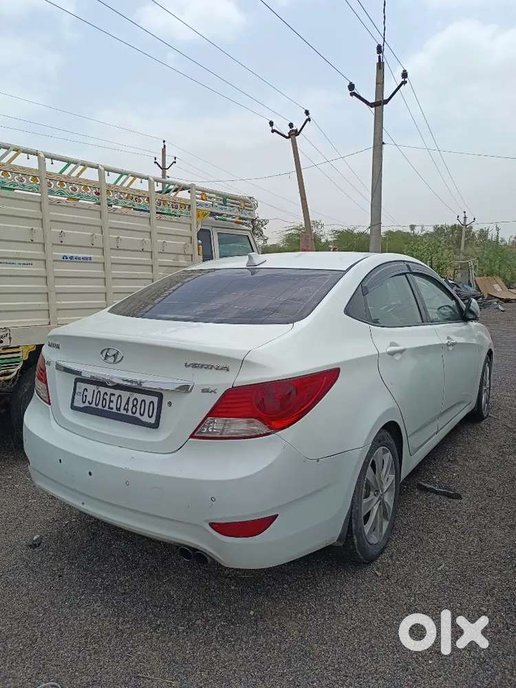 Hyundai Verna 1.6 S 2012