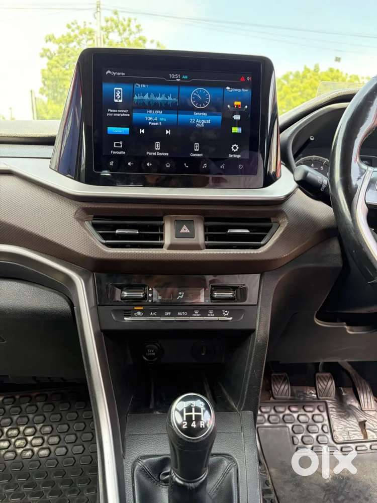 Maruti Suzuki Brezza 1.5 Zxi Plus Smart Hybrid Dual Tone, 2022, Petr..