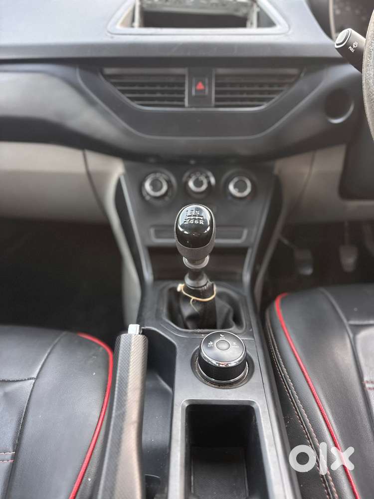Tata Nexon 1.2 Revotron Xma, 2018, Petrol