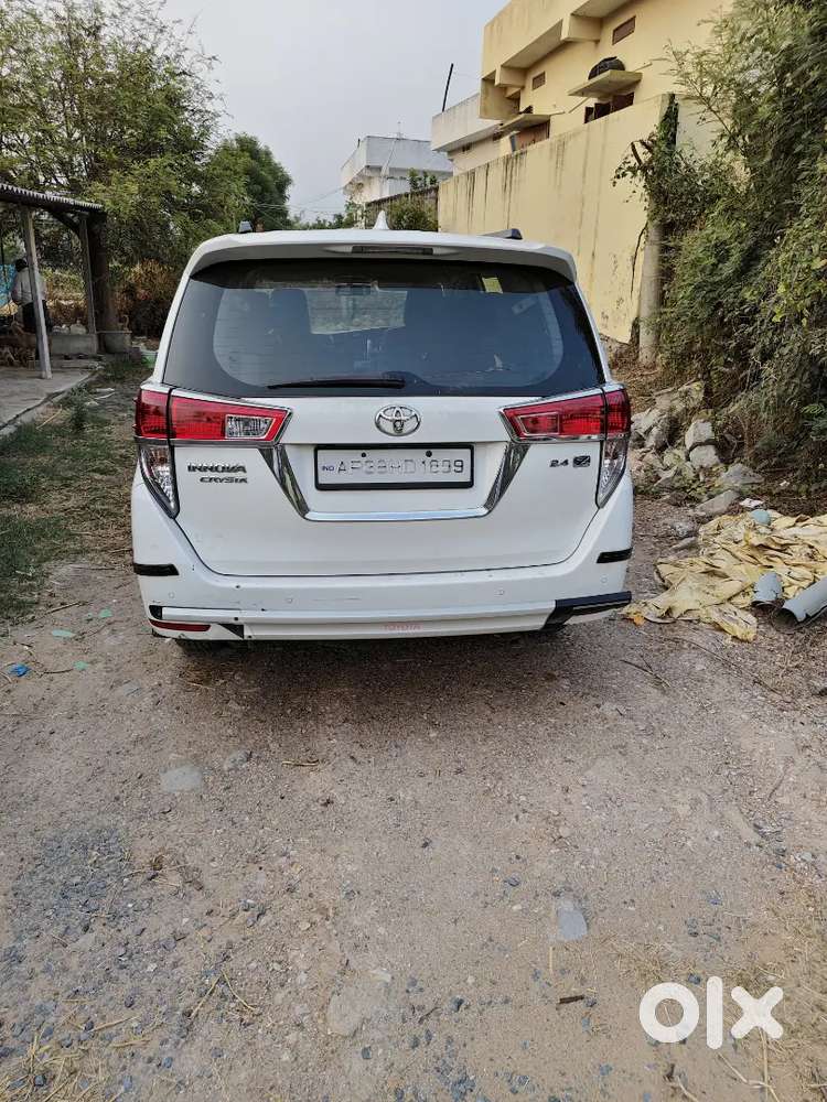 Toyota Innova Crysta 2020 Diesel 130000 Km Driven