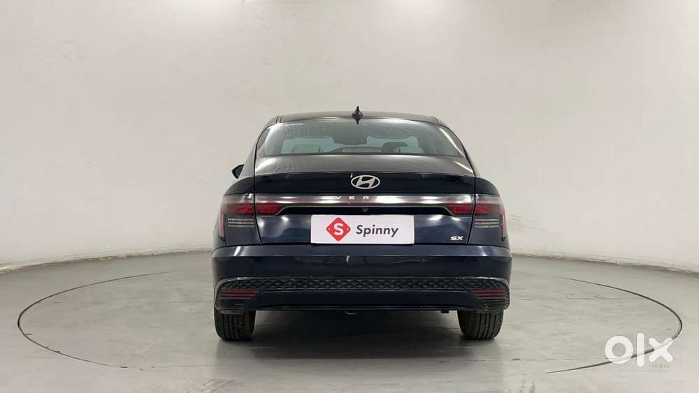 Hyundai Verna 1.5 Sx (o) Vtvt Ivt, 2023, Petrol