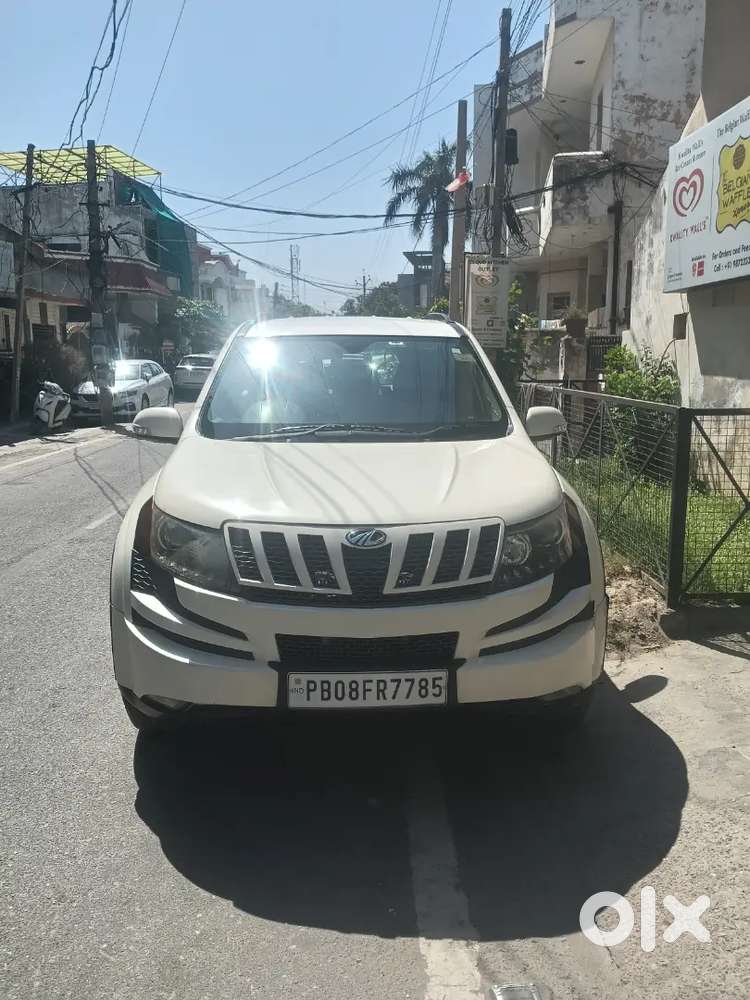 Mahindra Xuv500 2015 Diesel 80195 Km Driven