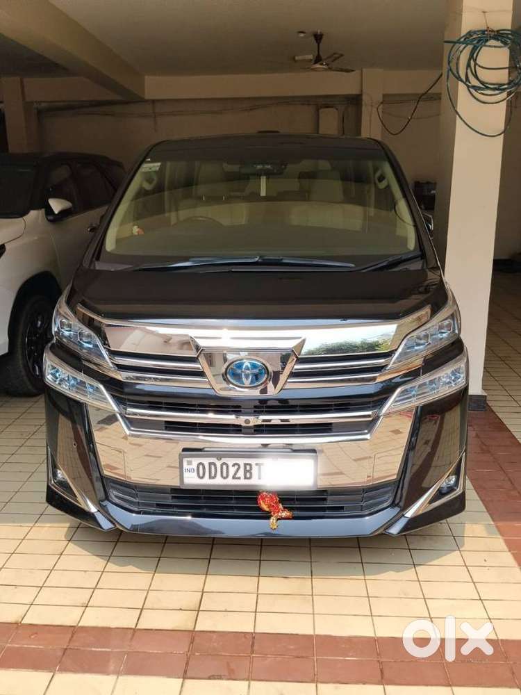 Toyota Vellfire 2.5 Executive Lounge, 2021, Petrol