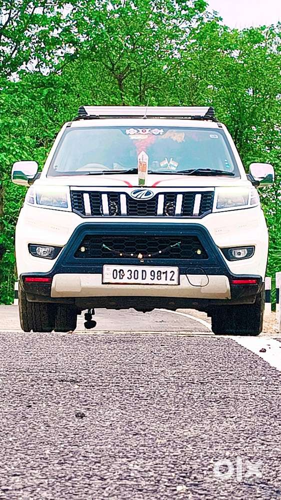 Mahindra Bolero Neo 10r 2021