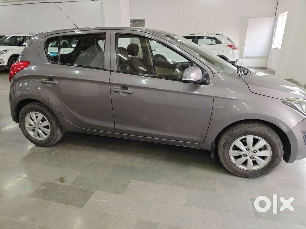 Hyundai I20 Sportz 1.2 Bs-iv, 2013, Petrol