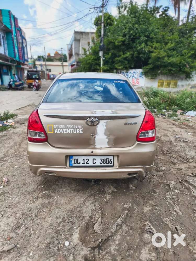 Toyota Etios 2011 Manual Petrol