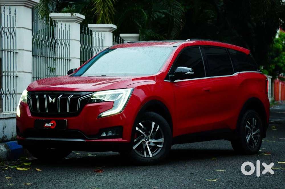 Mahindra Xuv700 2.0 Ax 5 Petrol At Str, 2022, Petrol