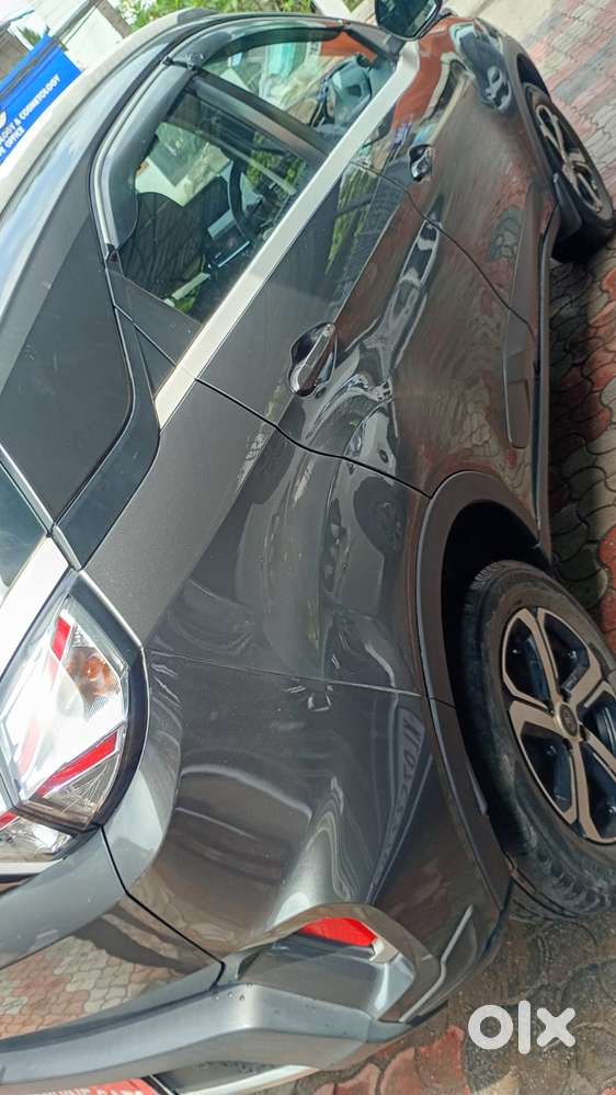 Tata Nexon 1.2 Revotron Xza Plus, 2022, Petrol