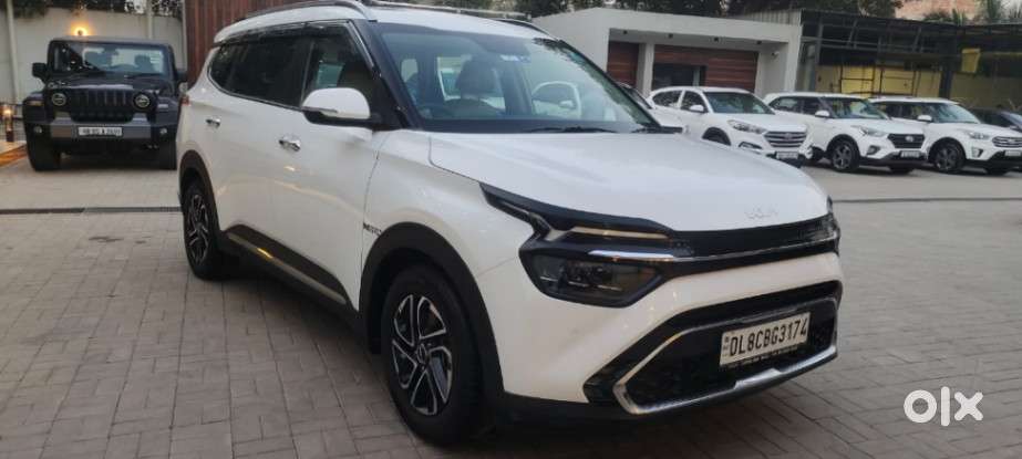 Kia Carens Luxury (o)1.5 Turbo Petrol Dct 7 Str, 2023, Petrol