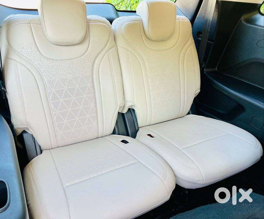 Mahindra Xuv700 2.2 Ax 5 Diesel Mt 7 Str, 2025, Diesel