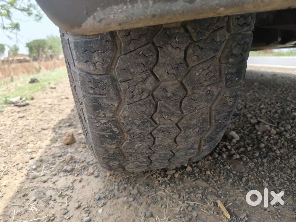 Mahindra Tuv 300 Plus